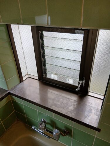 2025年10月2日　千葉県浦安市YKKAPマドリモ樹脂窓ハイブリットタイプ取付　＃だから1.5度　